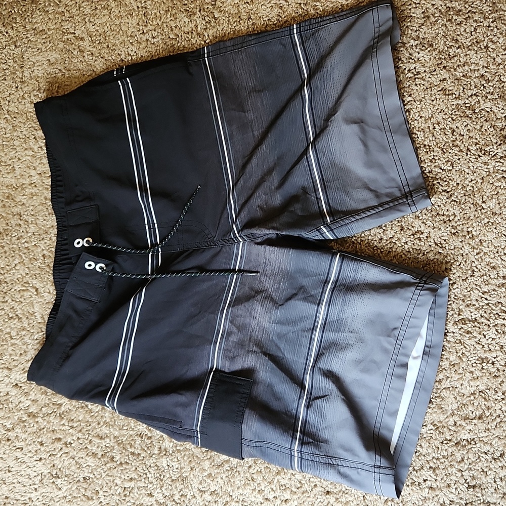 Board shorts 32-34